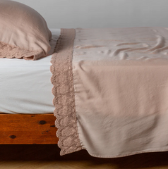 Madera Luxe Flat Sheet with Donella Lace