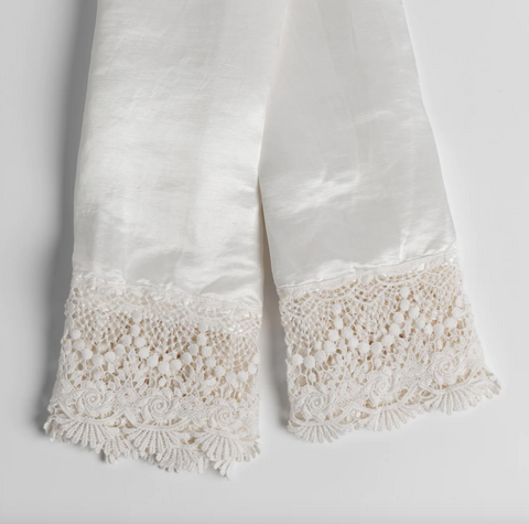 Paloma with Mattine Lace Pillowcase - White - Standard - ARRIVING SOON!