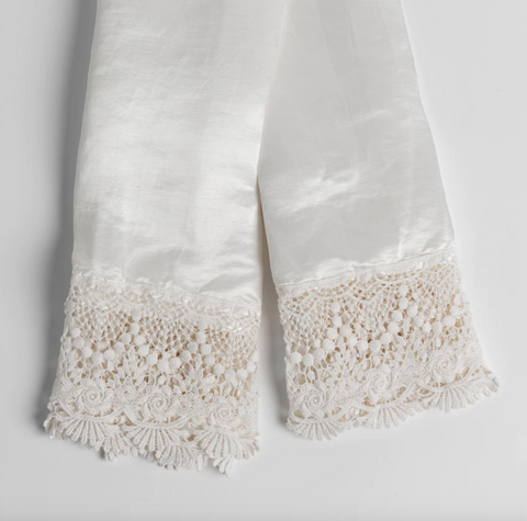 Paloma with Mattine Lace Pillowcase - White - Standard