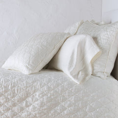 Paloma Pillowcase from Bella Notte Linens in the color Winter White.